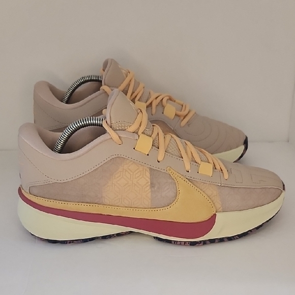 Nike Zoom Freak 5 Fossil Stone Sneakers - Picture 1 of 9